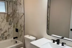 144 N Pinecrest Rd, Bolingbrook, IL 60440 - Photo 8