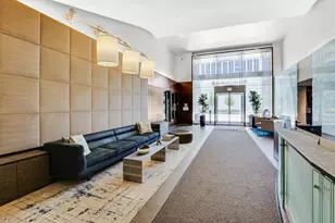 240 E Illinois St, Chicago, IL 60611 - Photo 38