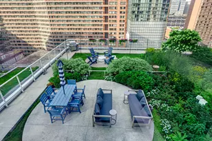 240 E Illinois St, Chicago, IL 60611 - Photo 24