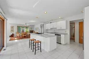 2007 Trout Valley Dr, Champaign, IL 61822 - Photo 12
