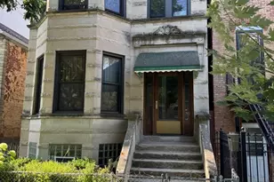 2435 W Thomas St, Chicago, IL 60622 - Photo 1