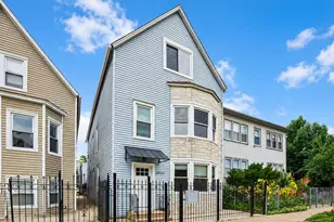 2909 N Ridgeway Ave, Chicago, IL 60618 - Photo 1