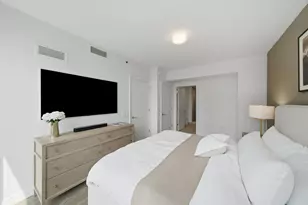 211 N Harbor Dr, Chicago, IL 60601 - Photo 14