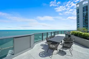 211 N Harbor Dr, Chicago, IL 60601 - Photo 24