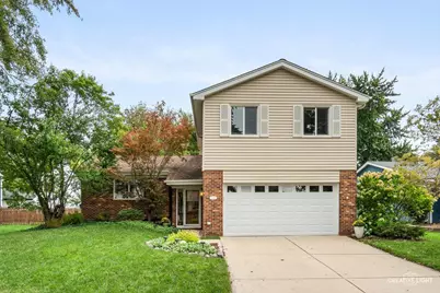 2S111 Lynn Court, Warrenville, IL 60555 - Photo 2
