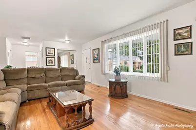 1015 Somerset, McHenry, IL 60050 - Photo 6