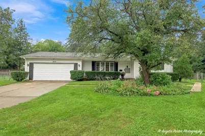 1015 Somerset, McHenry, IL 60050 - Photo 2