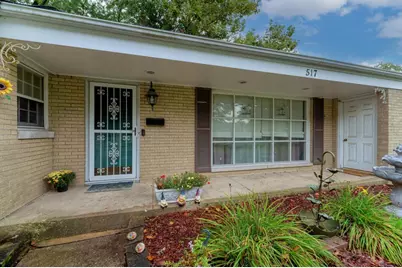 517 N Larkin Avenue, Joliet, IL 60435 - Photo 2