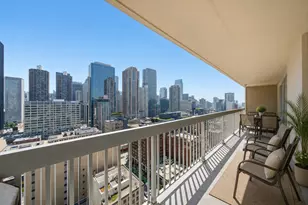 545 N Dearborn St, Chicago, IL 60654 - Photo 2