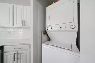 545 N Dearborn St, Chicago, IL 60654 - Photo 14