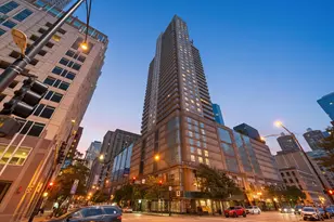 545 N Dearborn St, Chicago, IL 60654 - Photo 26