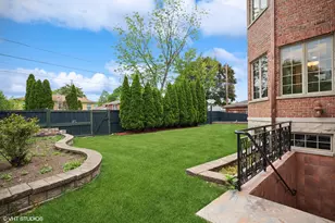 3832 W Chase Ave, Lincolnwood, IL 60712 - Photo 46
