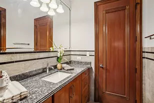 3832 W Chase Ave, Lincolnwood, IL 60712 - Photo 34