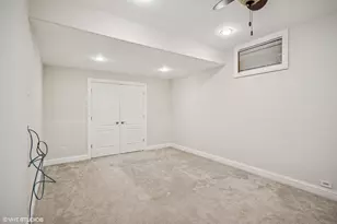 3832 W Chase Ave, Lincolnwood, IL 60712 - Photo 42