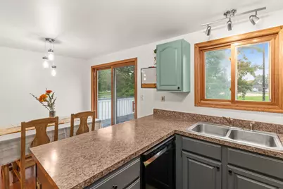 6 Lee Court, Dekalb, IL 60115 - Photo 10