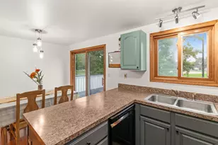 6 Lee Ct, Dekalb, IL 60115 - Photo 10