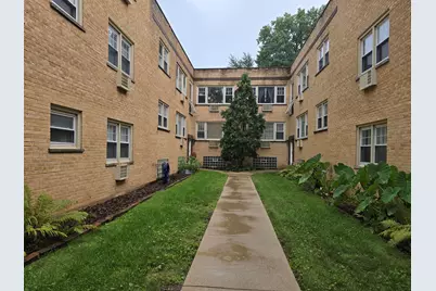 1819 W Touhy Avenue #4, Chicago, IL 60626 - Photo 4