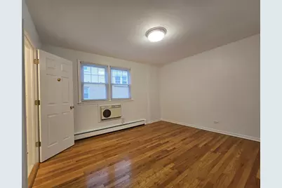 1819 W Touhy Avenue #4, Chicago, IL 60626 - Photo 10
