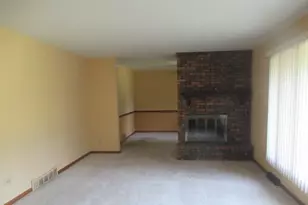 81 Lillian Ln, Yorkville, IL 60560 - Photo 4