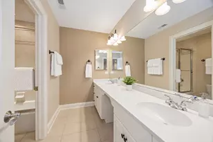 411 Skipping Stone Ln, Hinsdale, IL 60521 - Photo 12