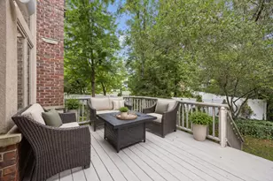 411 Skipping Stone Ln, Hinsdale, IL 60521 - Photo 20