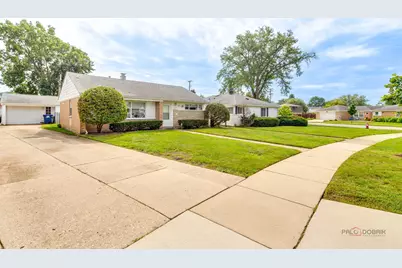 1091 E Villa Drive, Des Plaines, IL 60016 - Photo 2