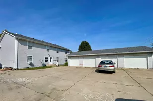 350 Heritage Dr, Bourbonnais, IL 60914 - Photo 4