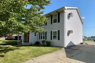 350 Heritage Dr, Bourbonnais, IL 60914 - Photo 2
