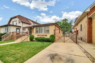 2725 N Oak Park Ave, Chicago, IL 60707 - Photo 2