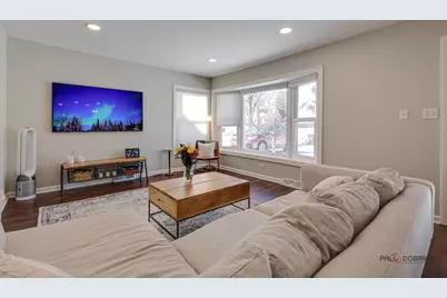 1011 N Haddow Avenue, Arlington Heights, IL 60004 - Photo 4
