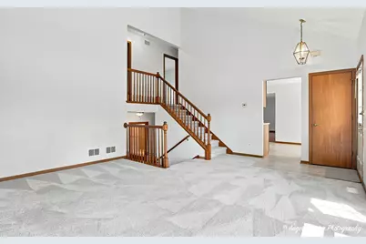 610 Cartwright Trail, McHenry, IL 60050 - Photo 4