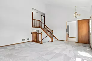 610 Cartwright Trail, McHenry, IL 60050 - Photo 4