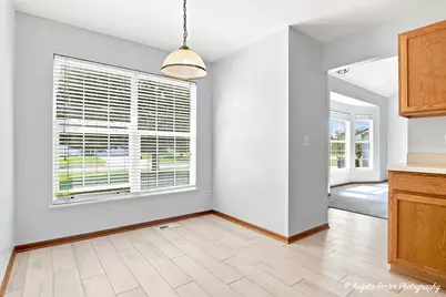 610 Cartwright Trail, McHenry, IL 60050 - Photo 6