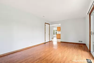 610 Cartwright Trail, McHenry, IL 60050 - Photo 14