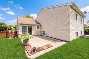 1294 Longford Cir, Elgin, IL 60120 - Photo 22
