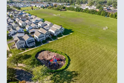 674 Four Seasons Boulevard, Aurora, IL 60504 - Photo 24