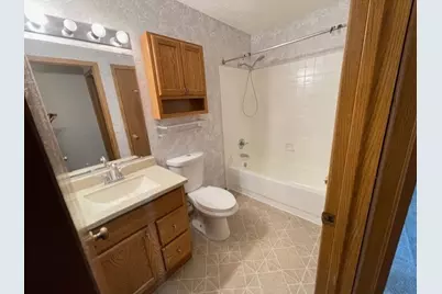1343 N Winslowe Drive #203, Palatine, IL 60074 - Photo 8