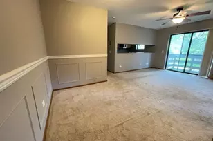 1343 N Winslowe Dr, Palatine, IL 60074 - Photo 2