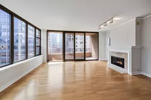 200 N Jefferson St, Chicago, IL 60661 - Photo 2