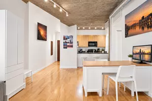 [Address not provided], Chicago, IL 60605 - Photo 4