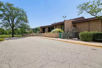462 Raintree Drive #2A, Glen Ellyn, IL 60137 - Photo 24