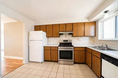 8701 W Foster Avenue #307, Chicago, IL 60656 - Photo 10