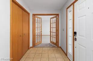 3081 Barnstable Ct, Aurora, IL 60504 - Photo 2