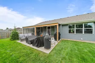 749 Oxford Dr, Byron, IL 61010 - Photo 24