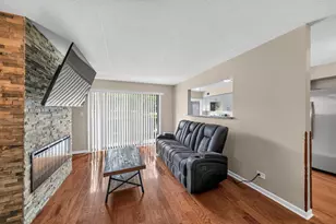 6816 Joliet Rd, Indian Head Park, IL 60525 - Photo 4