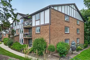 6816 Joliet Rd, Indian Head Park, IL 60525 - Photo 1