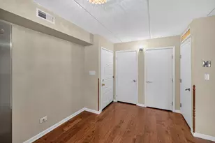 6816 Joliet Rd, Indian Head Park, IL 60525 - Photo 2