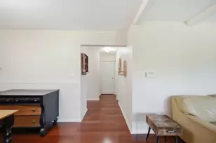 945 E Kenilworth Ave, Palatine, IL 60074 - Photo 6