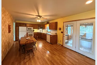 828 Regent Street, New Lenox, IL 60451 - Photo 8