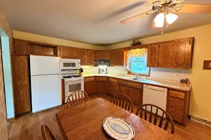 828 Regent St, New Lenox, IL 60451 - Photo 6